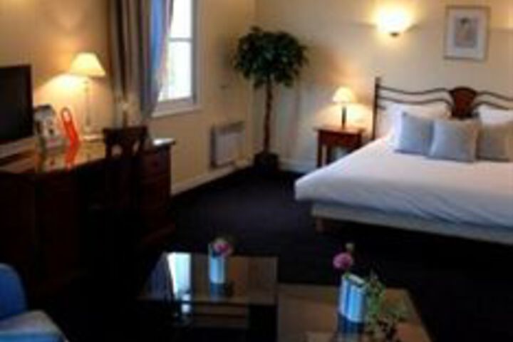 Room 20 of 35