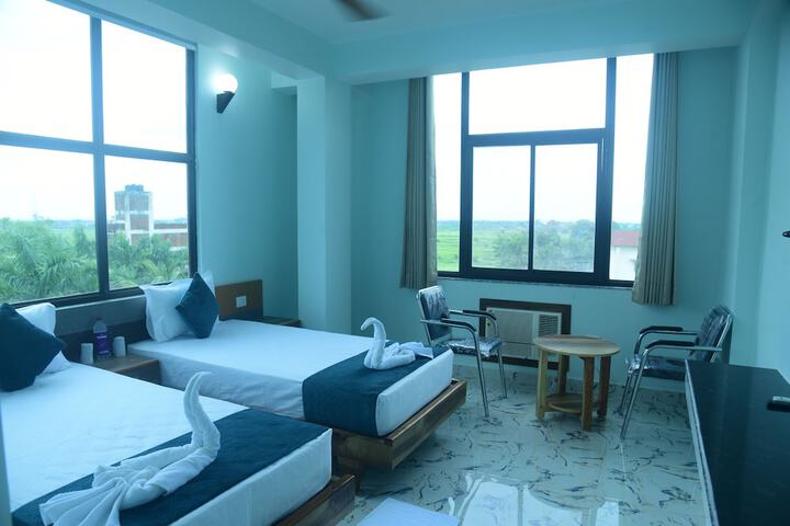 Room 7 of 26
