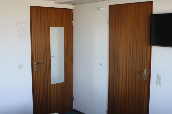 Room 54 of 139