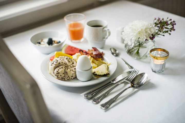 Breakfast/Coffee Service 27 of 32