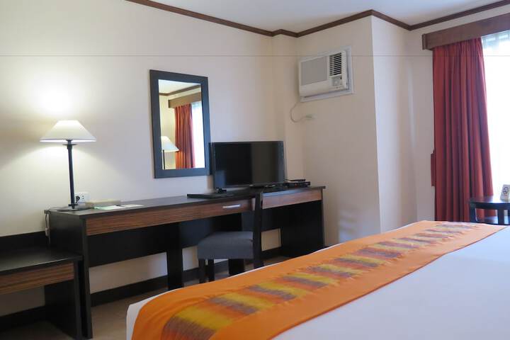 Room 6 of 43