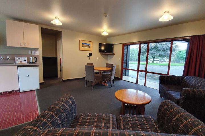 Room 20 of 38