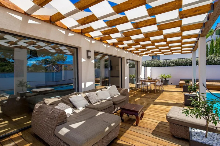 Terrace/Patio 6 of 19