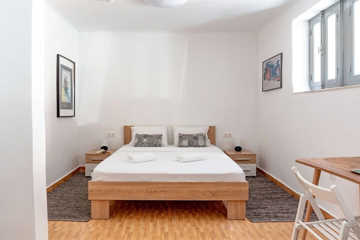 Room 13 of 39