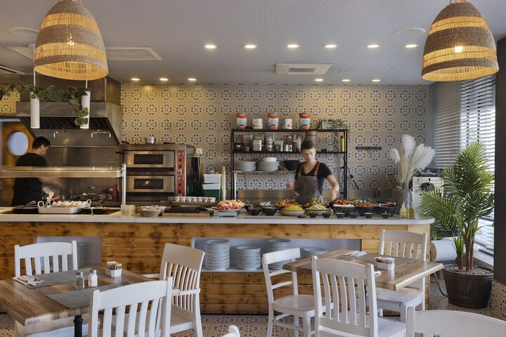 Breakfast area