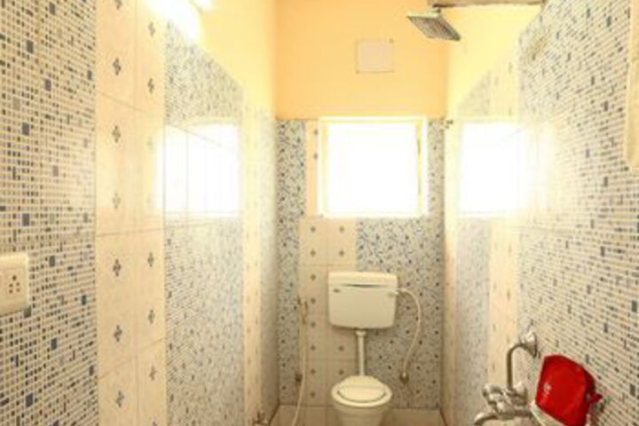 Room 3 of 27