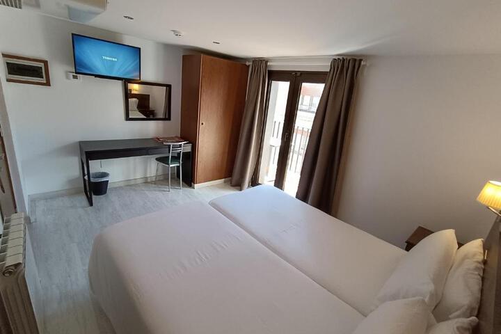 Room 14 of 43