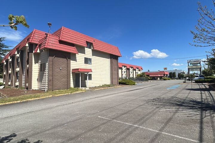 Tacoma Port Inn Fife I-5