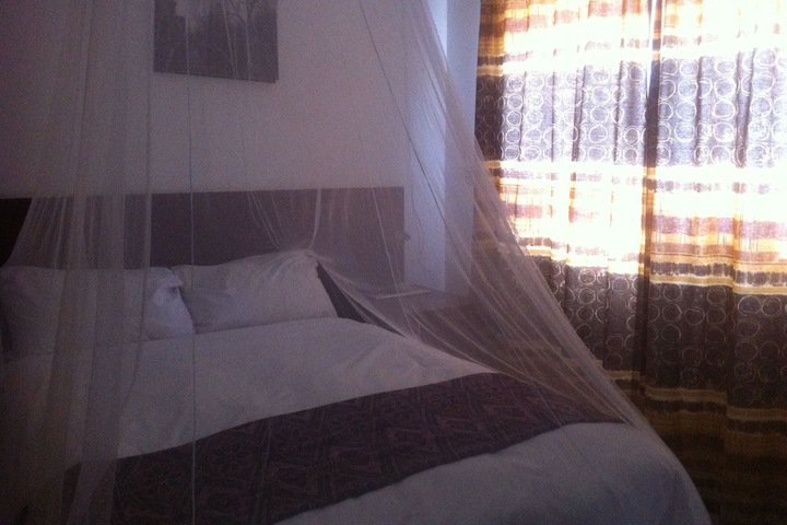 Room 6 of 94