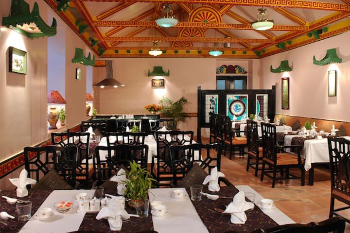 Dining Photos