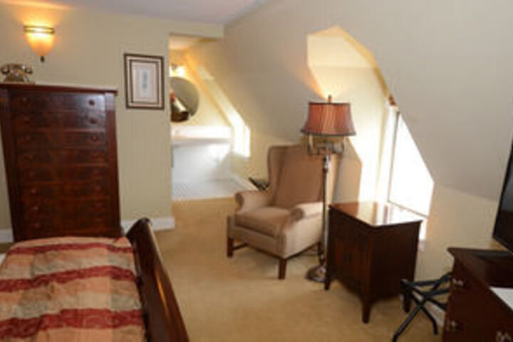 Room 12 of 29