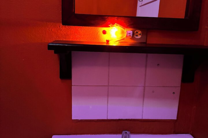 Room 46 of 82