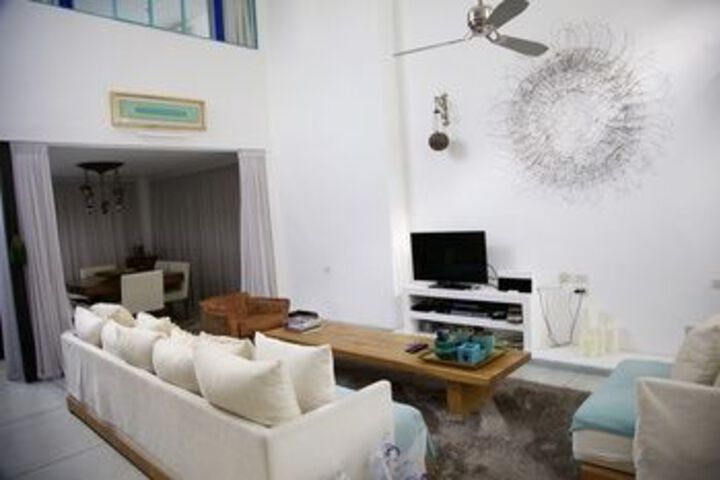 Room 15 of 23