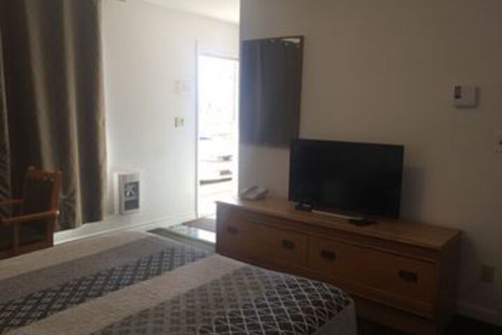Room 12 of 29