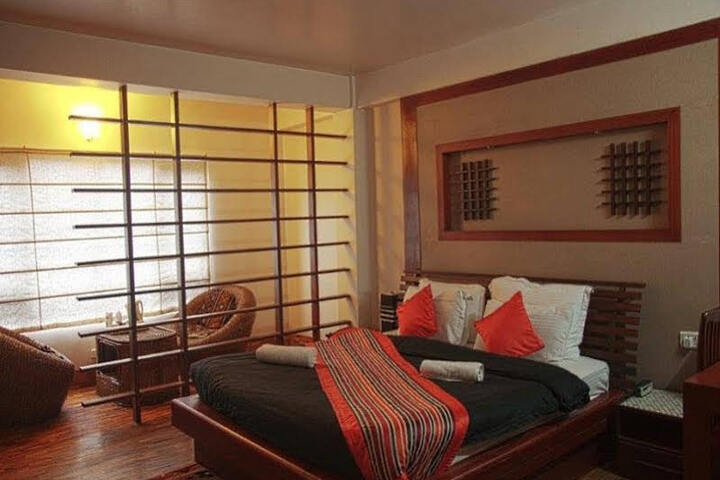 BELLACASA AMOEBA HOTEL