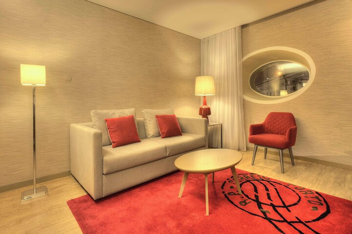 Room 18 of 64