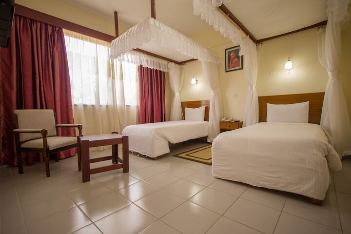 Room 10 of 46