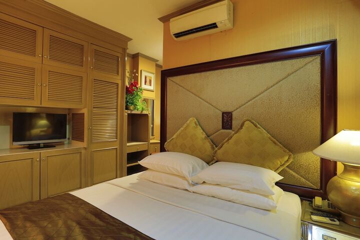 Room 7 of 21