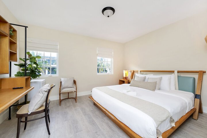 Room 6 of 21