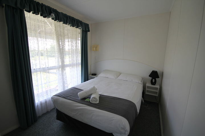 Room 4 of 36