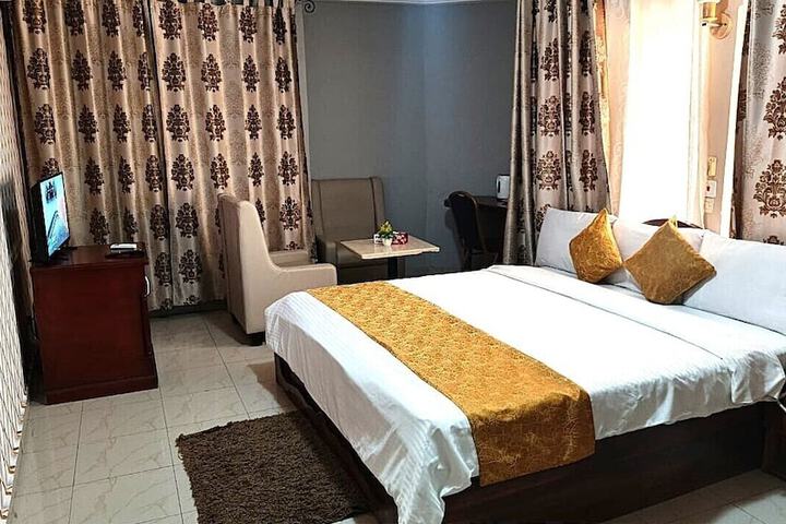 Room 9 of 57