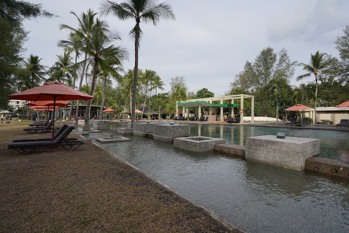 Pool 44 of 135