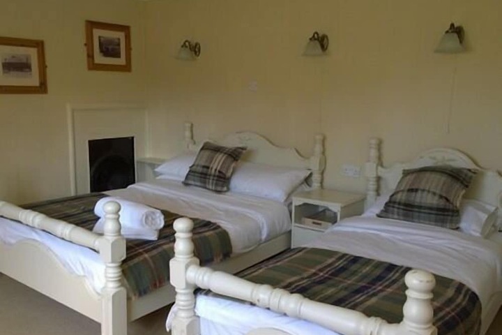 Room 6 of 22