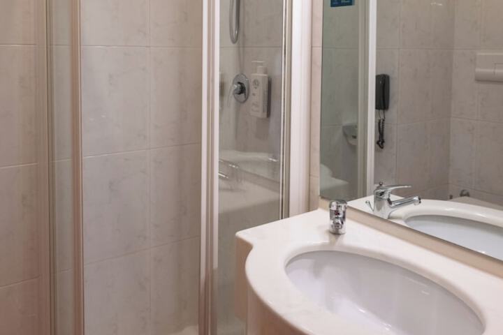 Clean Restrooms