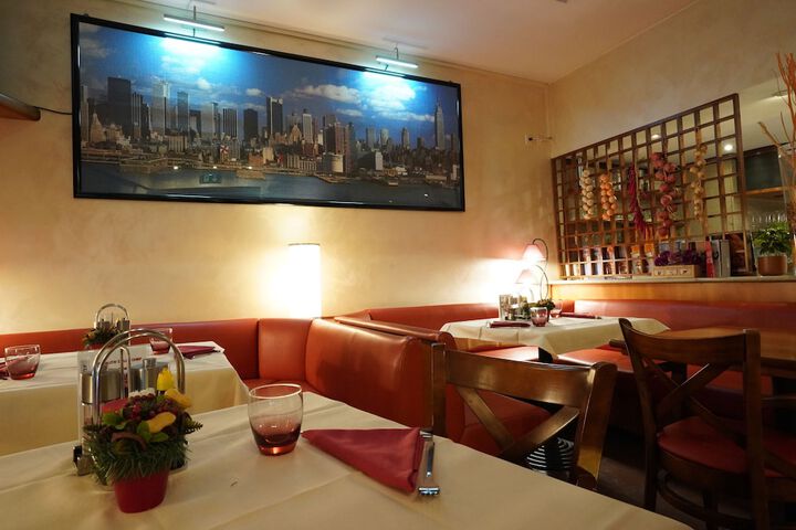 Dining 48 of 71
