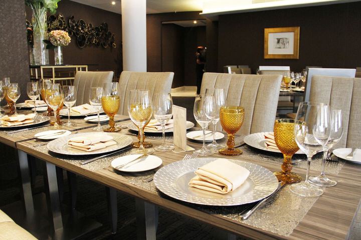 Dining 93 of 135