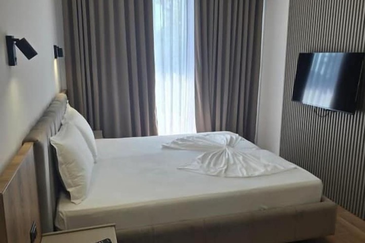 Room 4 of 46