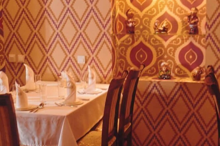 Dining Photos