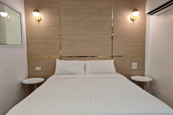 Room 10 of 39