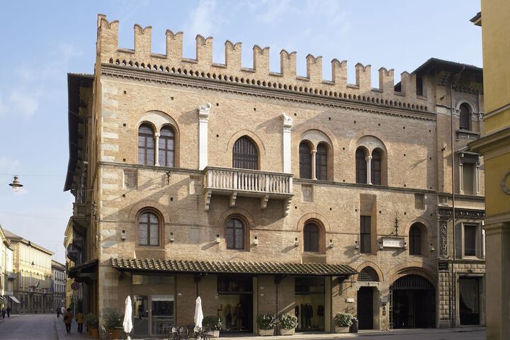 Hotel 74 of 75