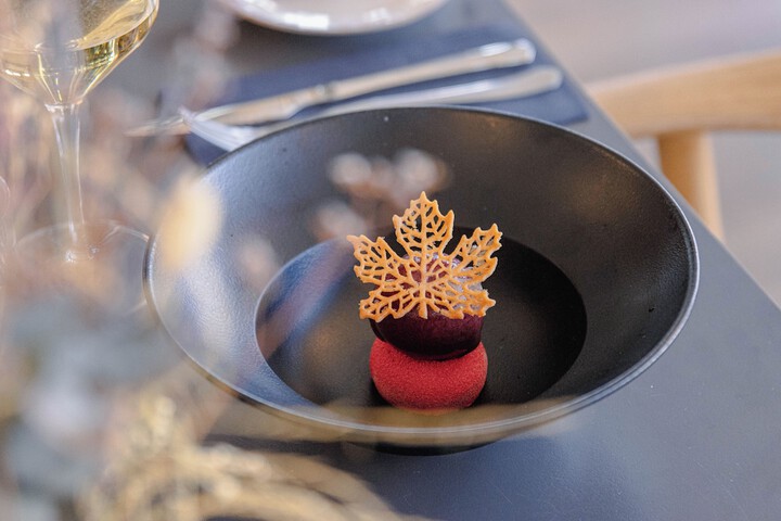 Dining 79 of 94