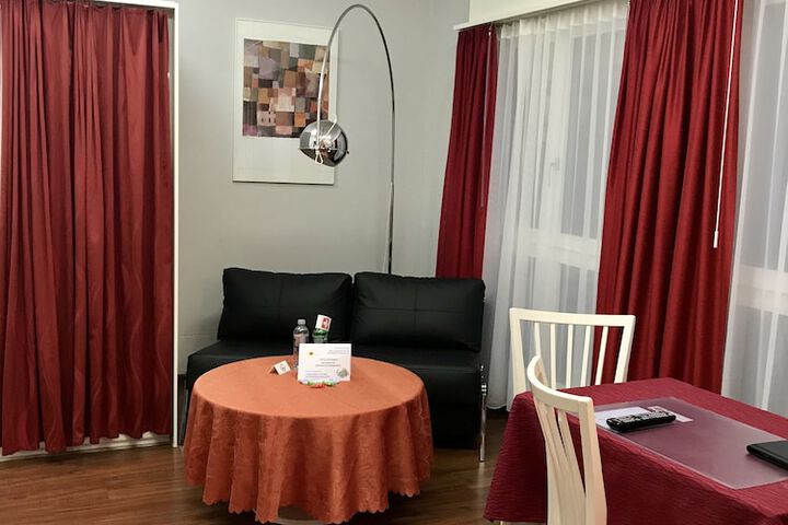 Room 33 of 111