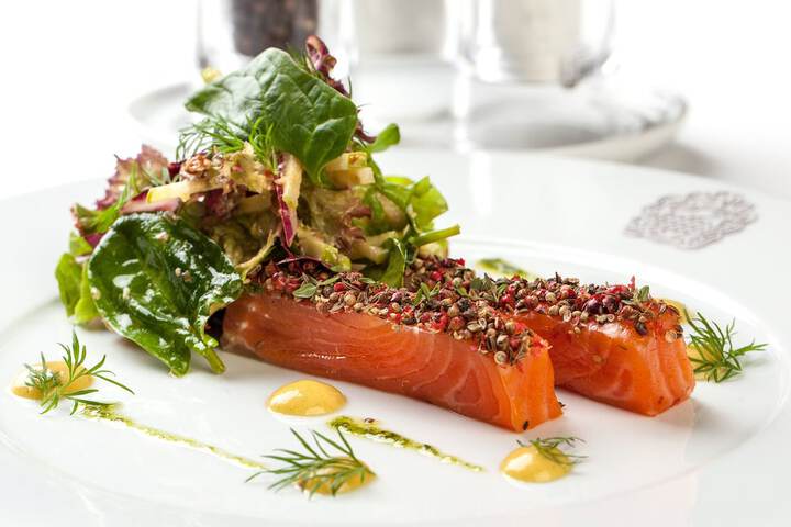 Dining 80 of 141