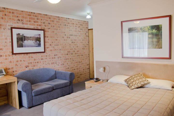Room 5 of 31
