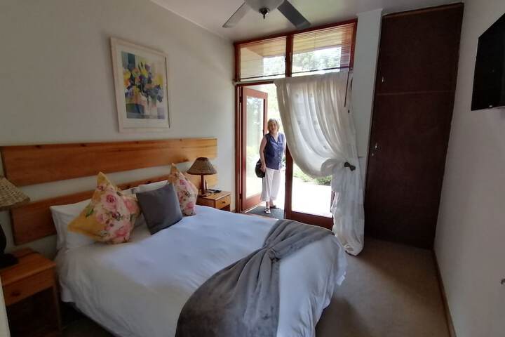 Room 15 of 32