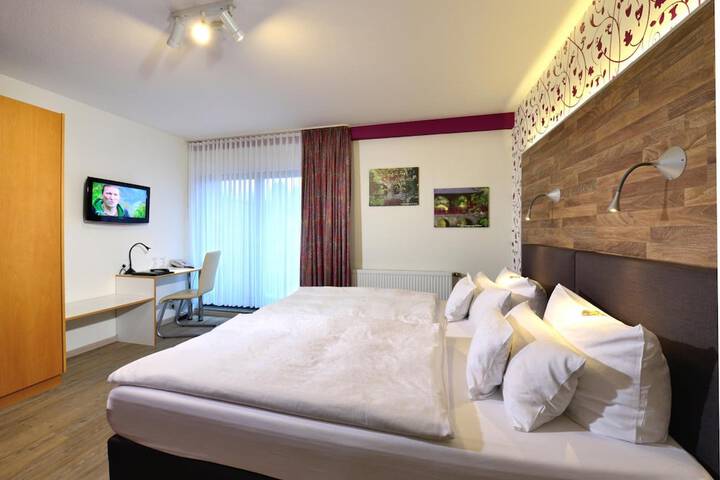 Room 7 of 39