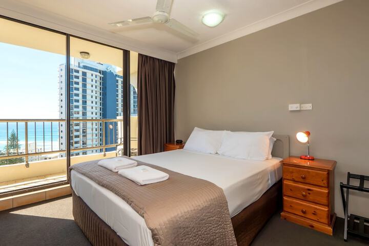 Room 10 of 65