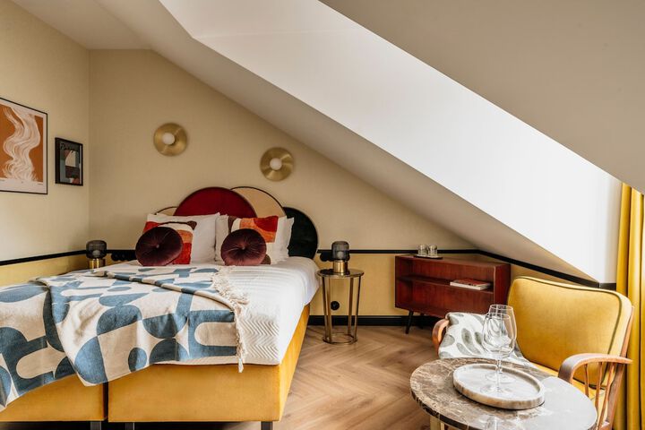 Room 75 of 224