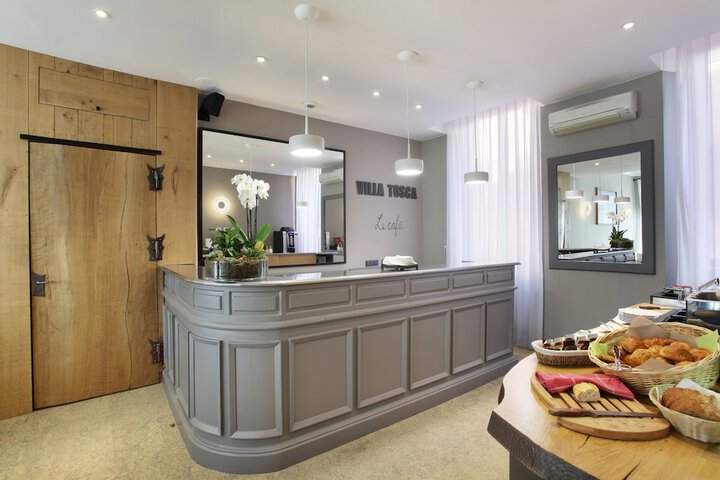 Lobby Entry