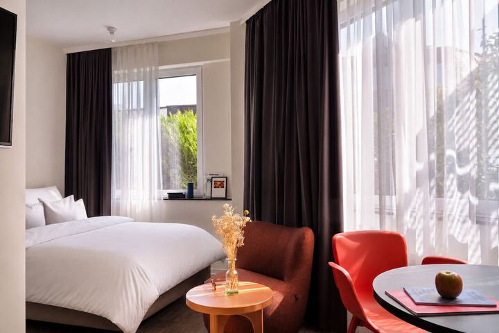 Room 14 of 26