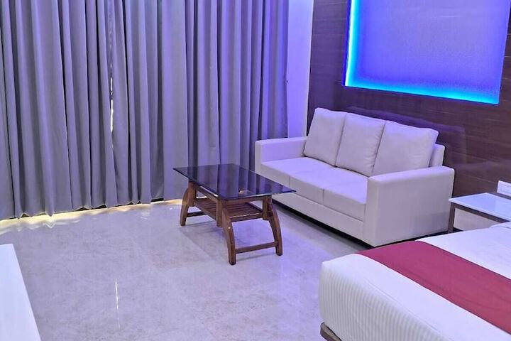 Room 17 of 43