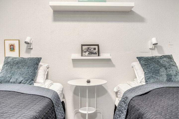 Room 14 of 34