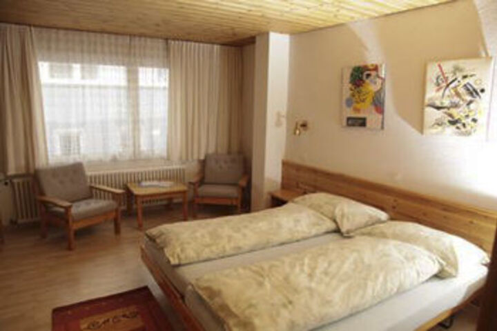 Hotel Suite Photo