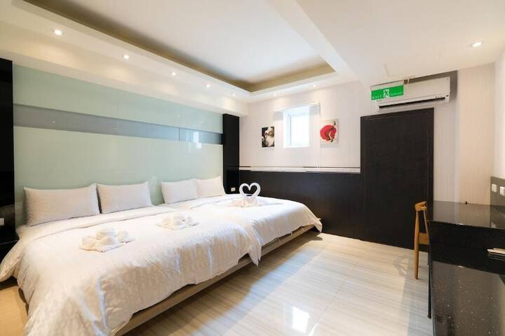 Room 26 of 61