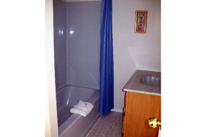 Room 5 of 32