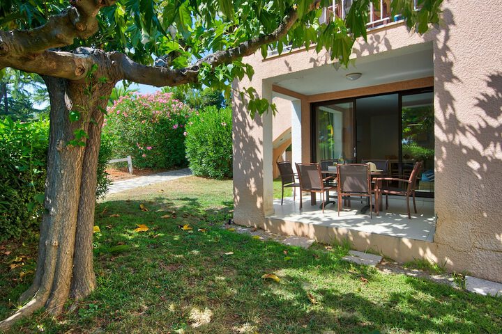 Terrace/Patio 19 of 41